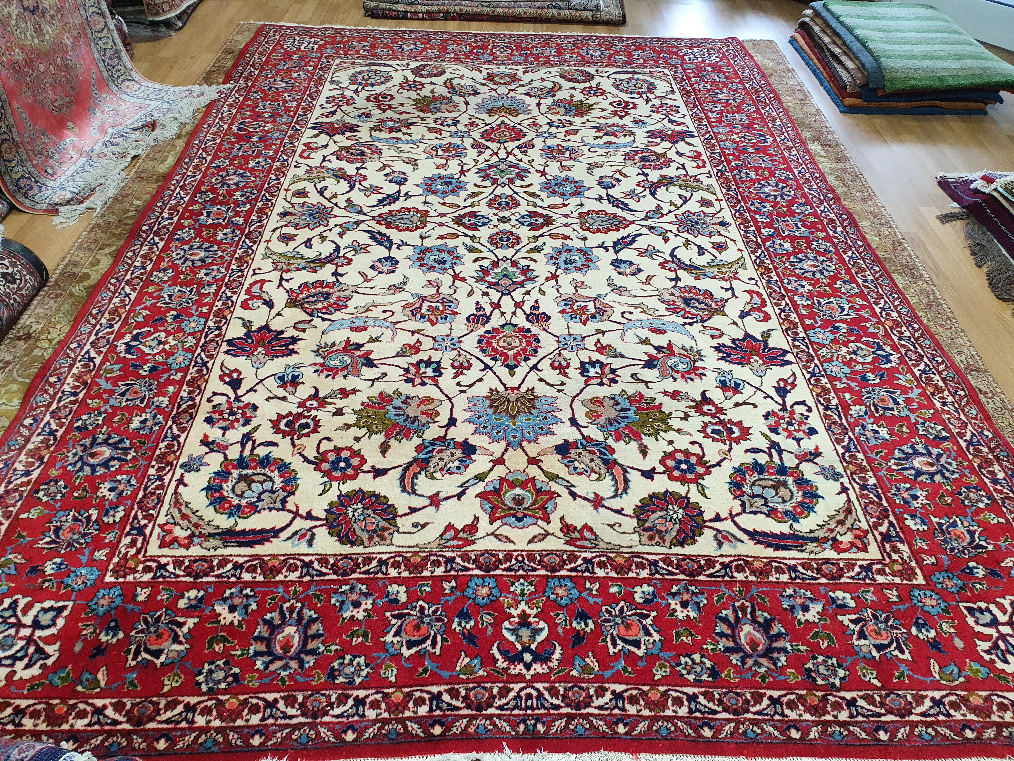 Isfahan Nadjafabad / 350 x 125 cm / Persien / Wolle auf Baumwolle 